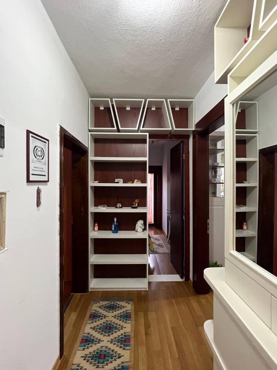 Апартаменты Cozy Nest Ledi Тирана Экстерьер фото